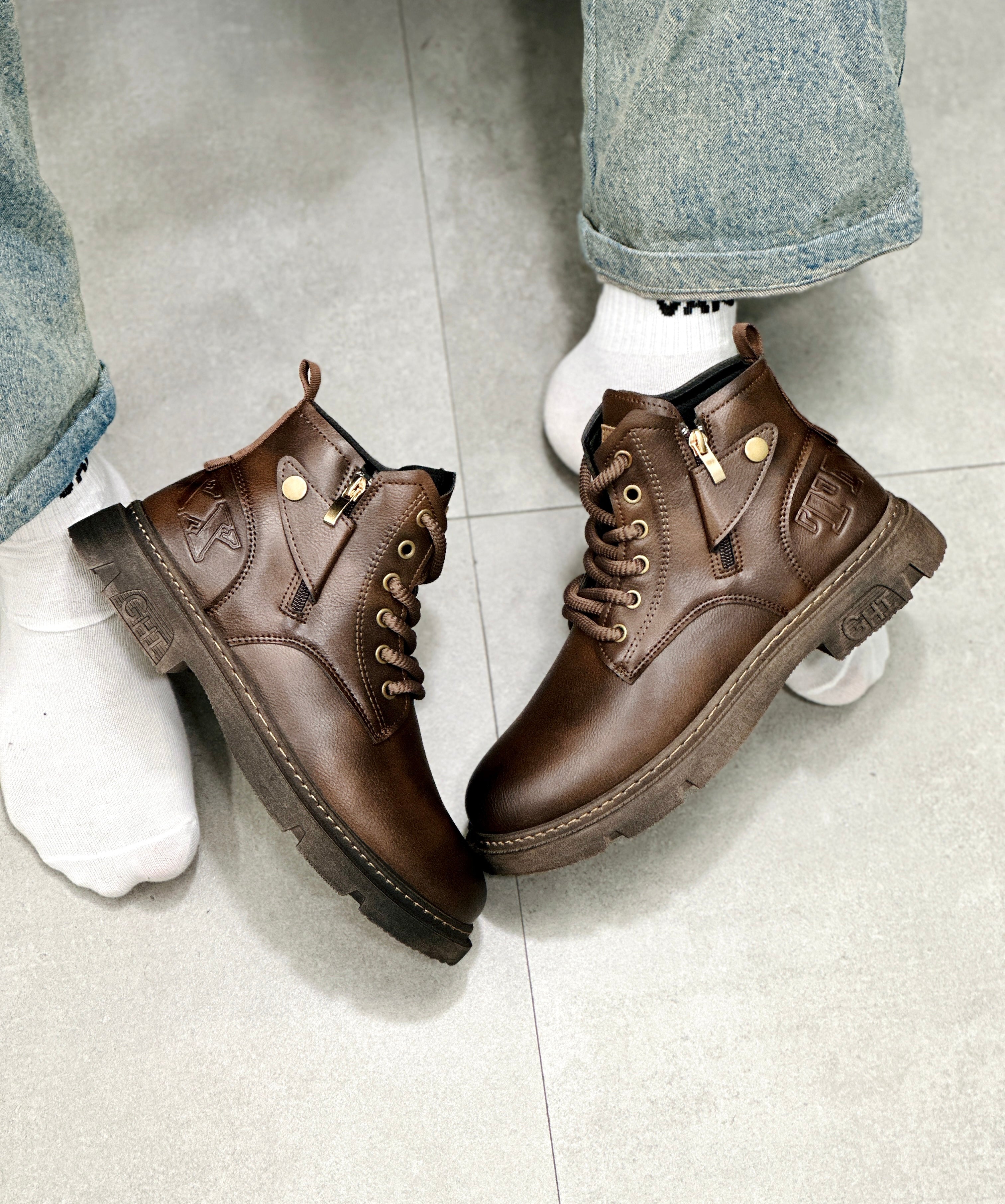 STATEMENT CLIP AND ZIP BOOT