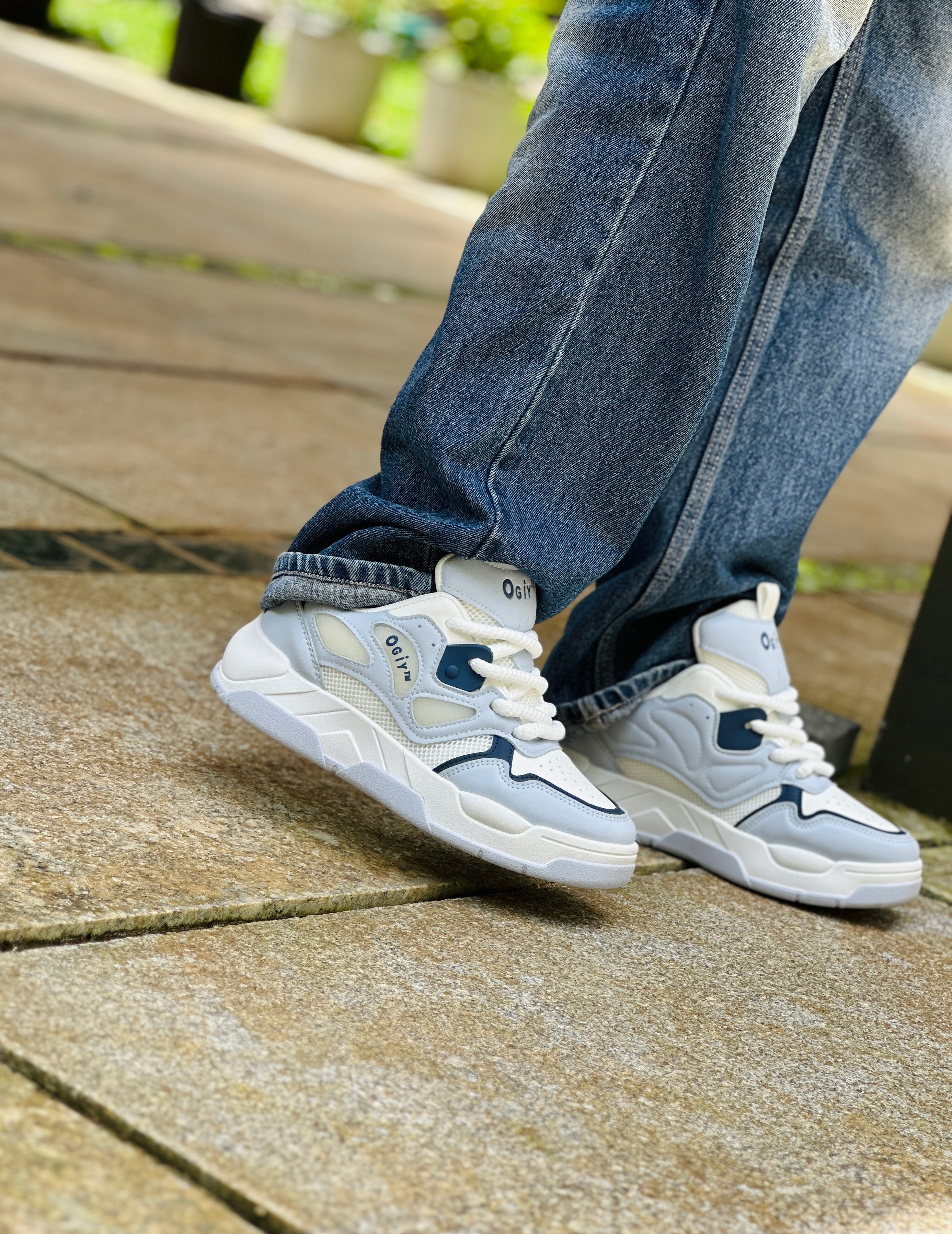 Ogiy Retro Casual Sneaker