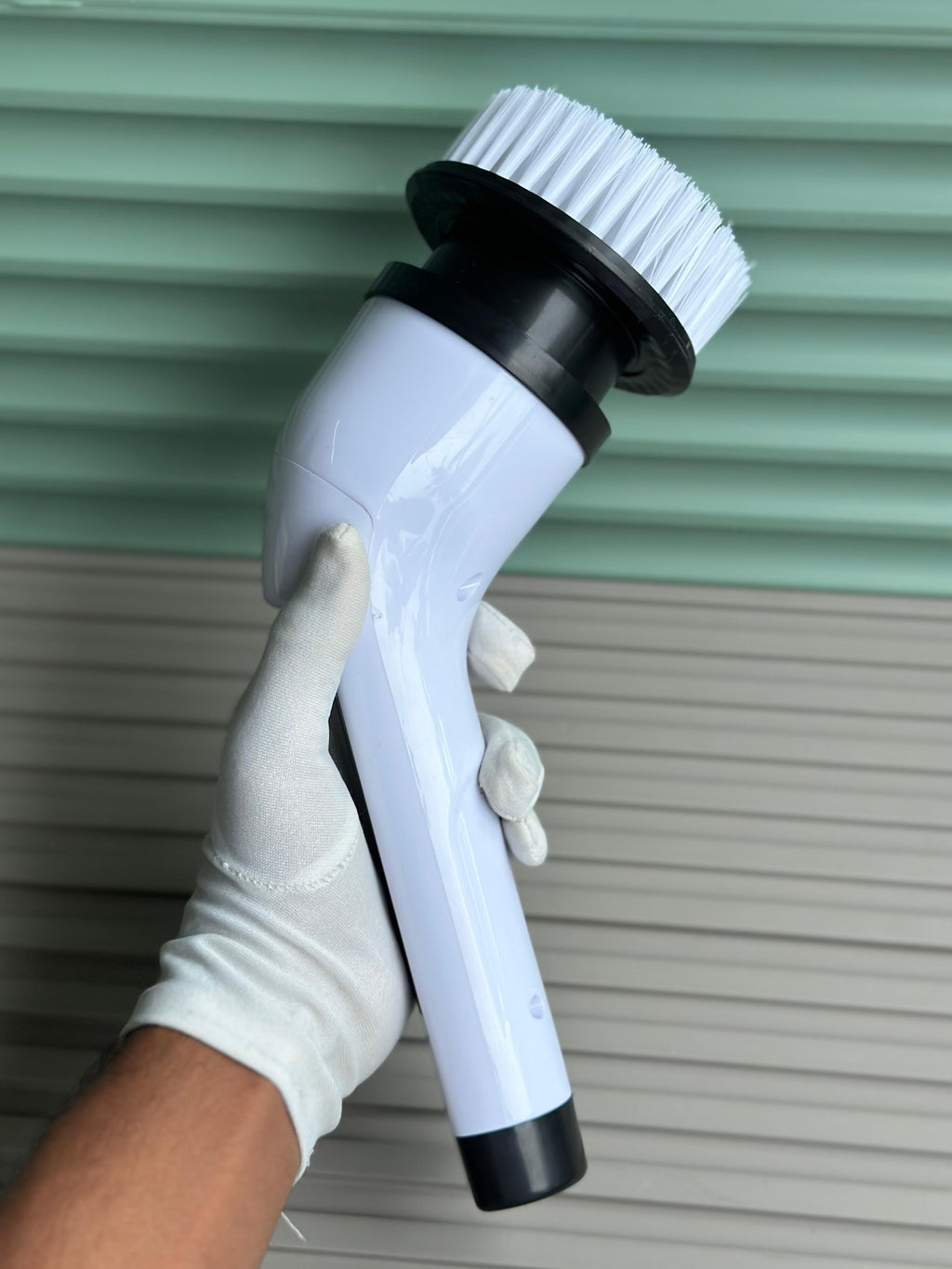 ELECTRIC CLEANING BRUSH