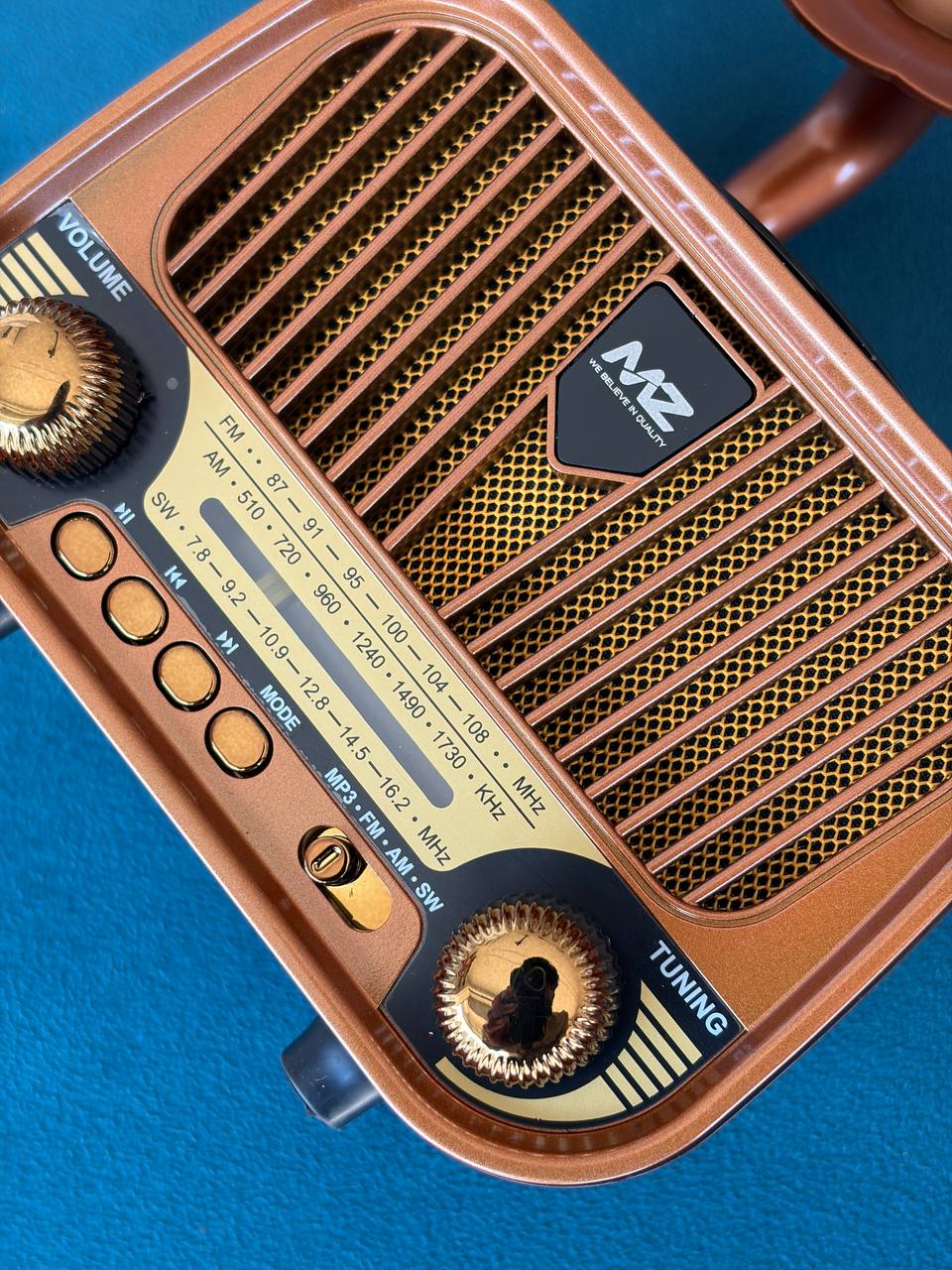 VINTAGE RADIO SPEAKER